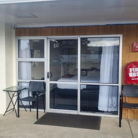 Twin Coast Adventures Motel Kaikohe Exterior photo