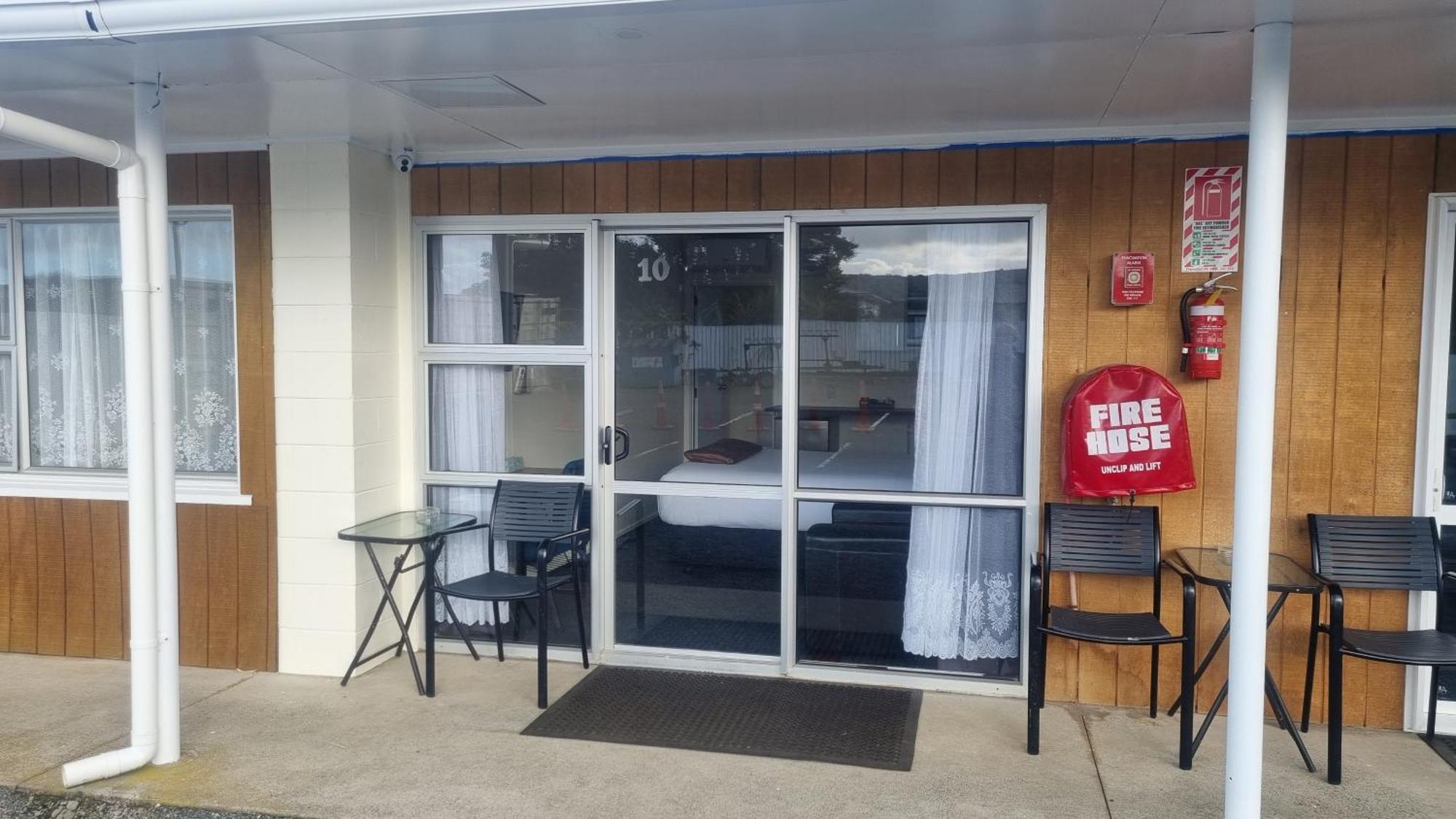 Twin Coast Adventures Motel Kaikohe Exterior photo